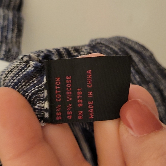 Colour Works Cardigan - Picture 4 of 5